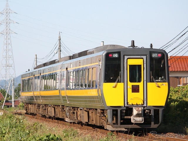 普通車自由席に限られるが、新幹線や在来線特急も利用できる。写真は山口線を走る特急『スーパーおき』。