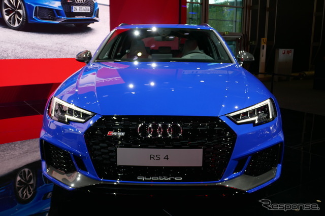 アウディ RS4 アバント 新型