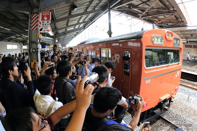 最終日の京橋駅。