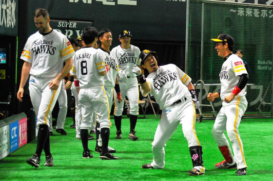 “無観客熱男コール”を披露する松田宣浩【写真：藤浦一都】