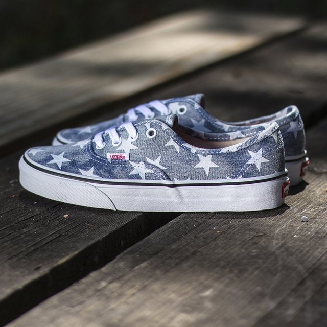 Authentic Washed Stars スニーカー by Vans