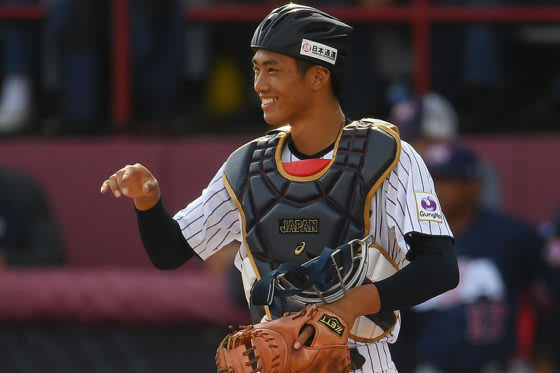 侍ジャパンU-18代表にも選ばれた中村奨成【写真：Getty Images】