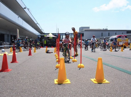 屋内ブース型自転車フェスティバル「サイクルスタイルIZU」開催