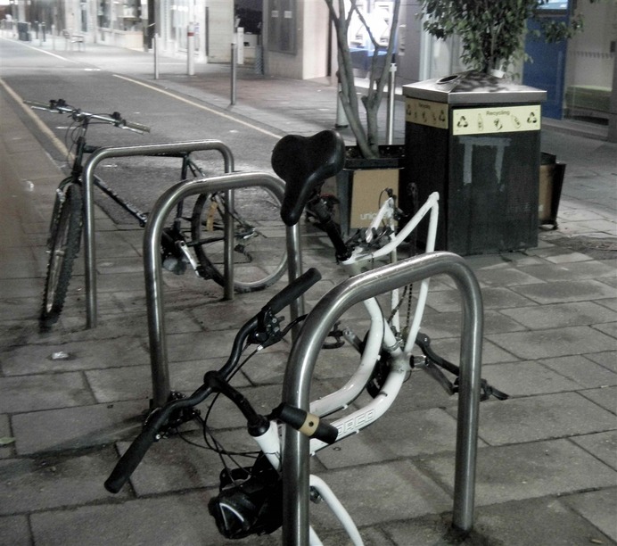 自転車のある風景