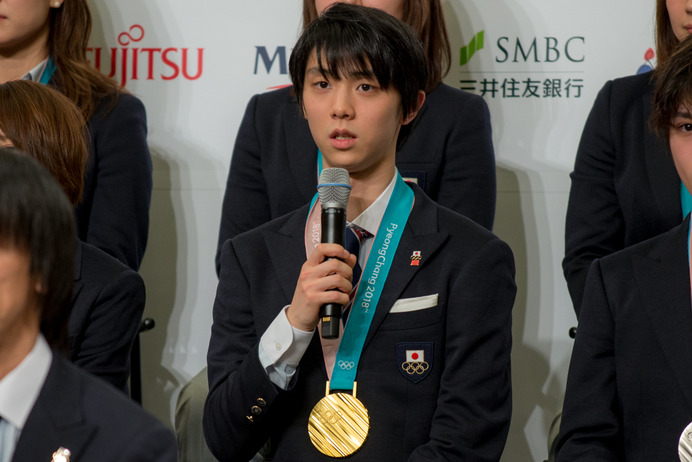 平昌五輪の日本代表選手団帰国時記者会見に参加した羽生結弦（2018年2月26日）