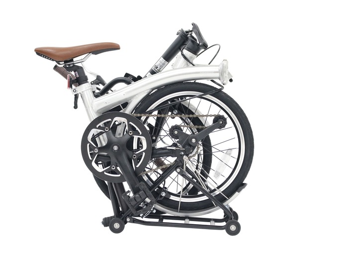 折りたたんだまま転がして移動できる折りたたみ自転車「Harry Quinn Roller163」発売