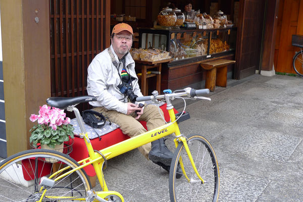 「有名サイクリストたちが提言するこれからのサイクリングスタイル～スマートサイクリングの輪を広げよう！」と題した自転車トークショーが6月16日、東京都渋谷区神宮前のKDDIデザイニングスタジオで開催される。ゲストはスポーツナビゲーターの白戸太朗、馬場直子（毎