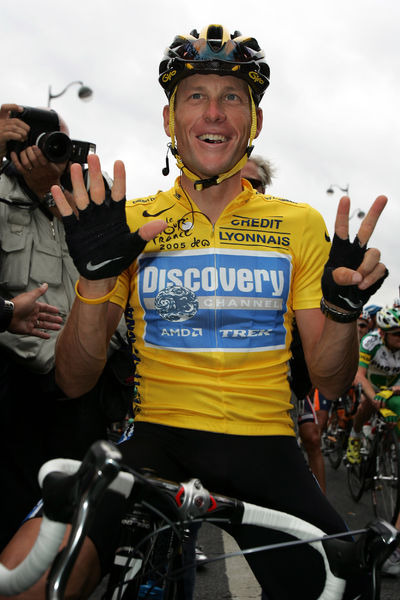 　サイクルロードレース界の伝説ランス・アームストロングが7連覇を成し遂げた1999～2005年のツール・ド・フランス全ステージの中から、最も印象に残りもう一度見たいというステージをJ SPORTSが募集する。最も応募の多かった各年の1ステージをツール・ド・フランスの激
