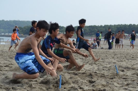 ビーチバレーやビーチサッカーなど4種目の競技大会「YOKOHAMAビーチスポーツフェスタ」開催