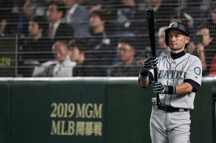 イチロー、マリナーズ開幕戦の始球式登板が決定　MLB公式戦でも投げた「投手イチロー」の活躍を振り返る