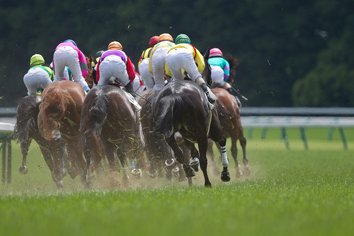 【競馬】トレセン狂騒曲　ジャパンCにアーモンドアイ参戦、世紀の“三つ巴対決”へ