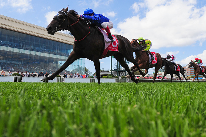 【競馬】アーモンドアイがジャパンC優勝　芝GI9勝目、有終の美を飾る