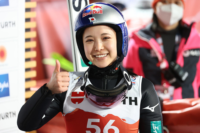 【スキー】高梨沙羅、首位で世界選手権本戦へ　女子初の“金銀銅コンプリート”なるか