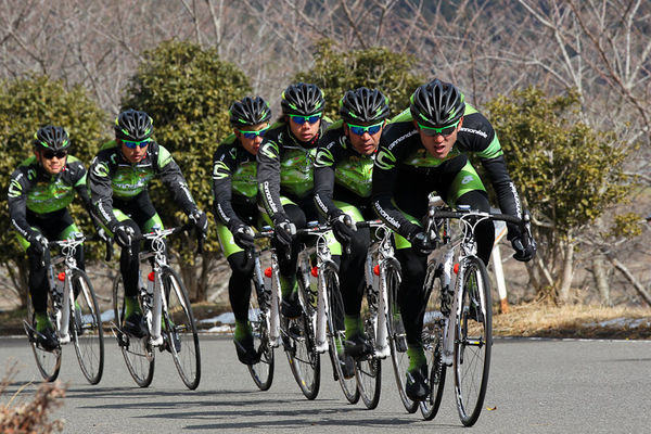 　2012年から始動する国際登録チーム、キャノンデール・スペースゼロポイントが3月11日に千葉県の下総フレンドリーパークで開催される実業団シリーズ第1戦でデビュー。チームは地元での初戦に向けて1月から合宿を中心に強化を図っている。