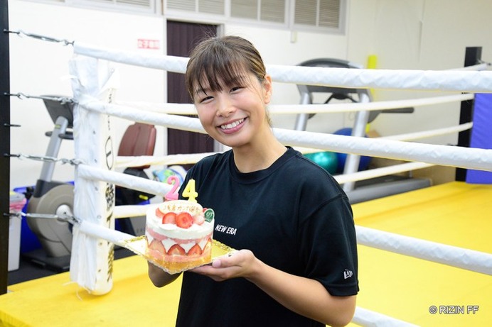 【格闘技／RIZIN.31】浅倉カンナが公開練習、7カ月ぶりの再起戦に「負けが無駄にならないように、悔しさ爆発させる」