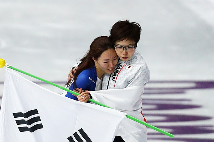 【北京五輪】涙の李相花さん、1000m出場の小平奈緒にエール「勇敢さとチャレンジ精神を見せて」