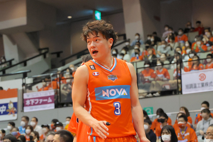 【Bリーグ】広島ドラゴンフライズ移籍の辻直人が川崎ブレイブサンダース戦で痛感した古巣・旧友たちの「壁」