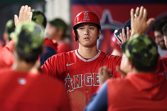 大谷翔平が久々のトップバッターで躍動　今季12度目マルチ安打、同僚トラウトはMLB史上3人目の偉業達成