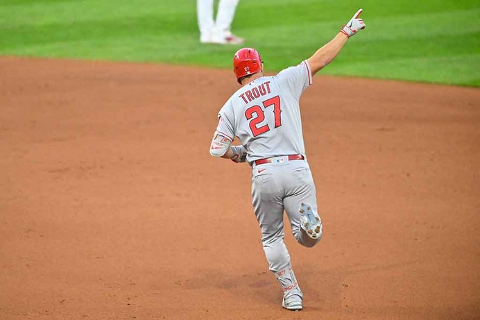 【MLB】マイク・トラウト、7試合連続本塁打に実況も「キングだ！」と興奮　驚愕のメジャー記録に王手