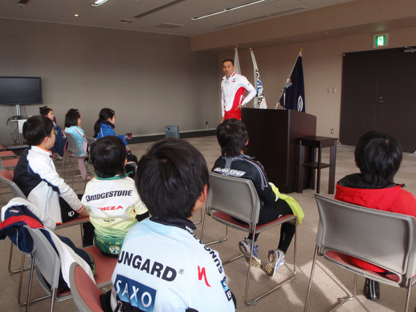 　東京都自転車競技連盟の「TCF指導者養成講習会」が7月1日に東京・京王閣で開催され、ジュニア層の育成者だけでなくサイクリングやすべての自転車競技の指導に関わる人に知ってほしい内容を1日かけての座学で講習する。無料。誰でも受講できる。