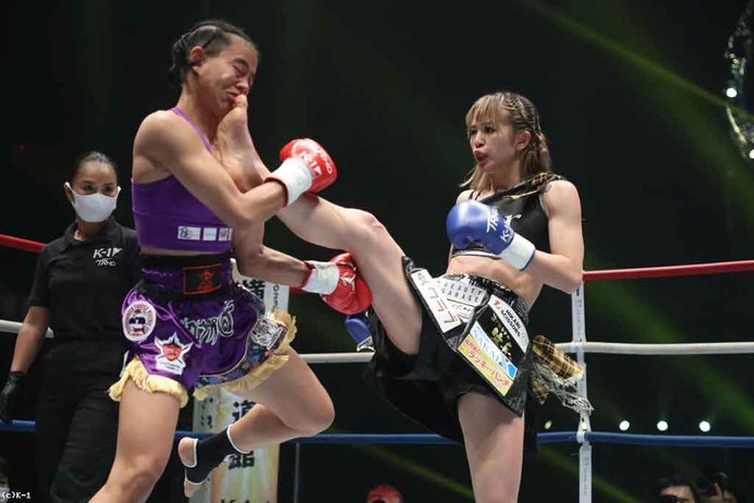 【K1】菅原美優、“前蹴り”でパヤーフォンを圧倒　判定勝利で涙の2代目女王に