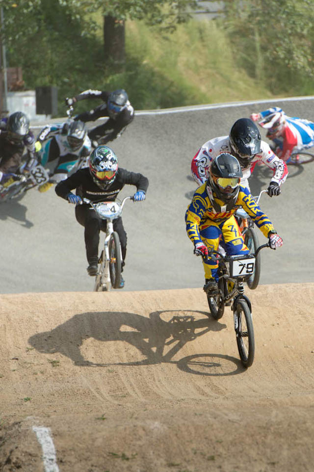 エリートクラスは79番の三瓶将廣が優勝（2014JBMXFシリーズ第5戦）