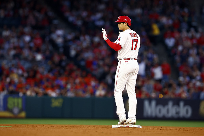 【MLB】大谷翔平、右手一本で161キロ技ありタイムリー二塁打　「いかに力強いかだ」と実況も感心しきり