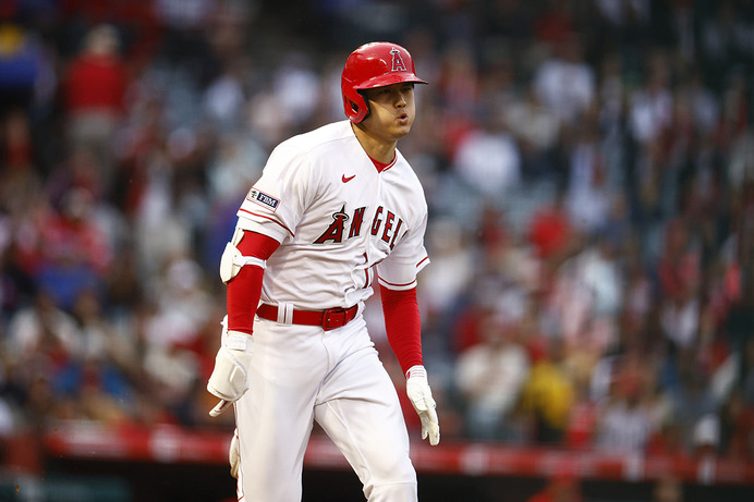 【MLB】大谷翔平、一塁への“俊足”内野安打で出塁　実況は「非現実的だ」と驚きのあまり繰り返しつぶやく