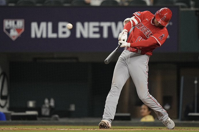 【MLB】大谷翔平、182キロ“弾丸”ライト前含む3試合ぶりマルチ　死球に敬遠で全打席出塁