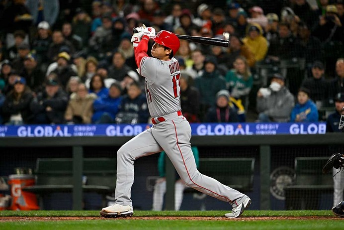 【MLB】大谷翔平、2試合連続特大弾に「地球人じゃない」と現地実況も驚愕　131メートル“勝ち越し”2号2ラン