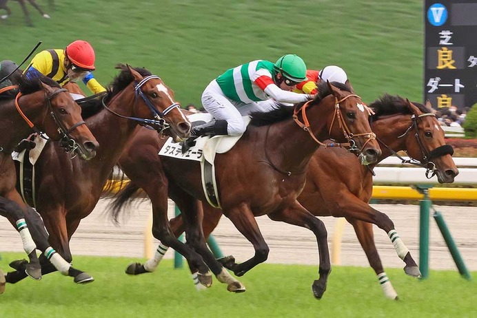 「サトノクラウンの雪辱果たすか」　タスティエーラ、新馬以来ムーアと再コンビで有馬記念へ