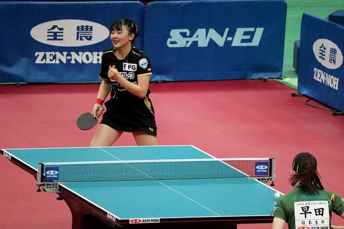 15歳・張本美和、“エース”早田ひなに9度目の正直　殊勲の選考会初優勝、逆転パリ五輪入りの可能性も【2023年名場面】　