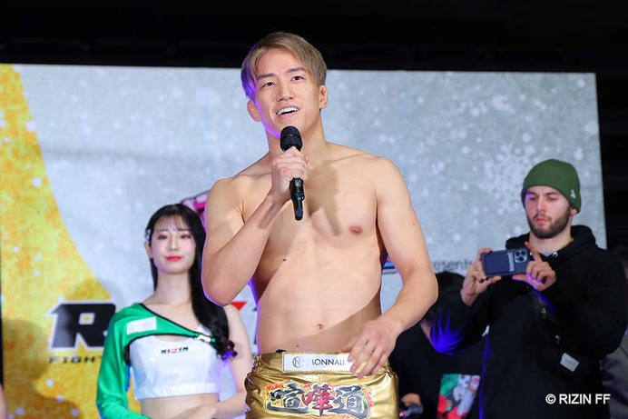 【RIZIN.45】どうなる？アーチュレッタ戦、朝倉海「リカバリーしたら当日80キロくらい、ルールMTG時に水をガブガブと……」