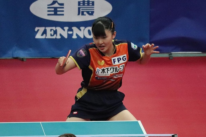 15歳張本美和、面手凛に勝利で貫録のジュニア2連覇達成　3冠獲得&#038;パリ五輪逆転選出へ好スタート【全日本卓球】