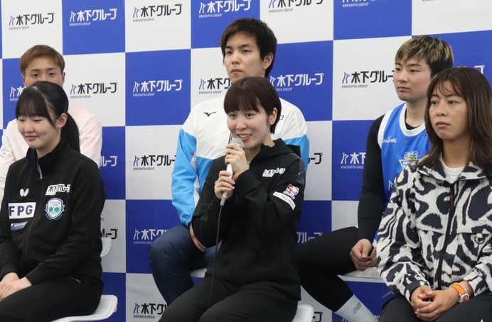 平野美宇、“インタビュアー”石川佳純さん相手にパリ五輪に向けて言及　金奪取のカギは「対中国人選手」