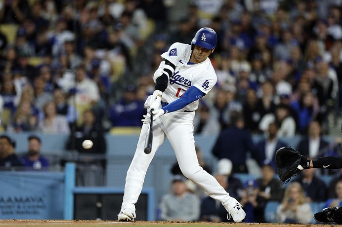 【MLB】大谷翔平、わずか打者3人“左腕対策”のオープナーから左前打　4試合連続安打で出塁