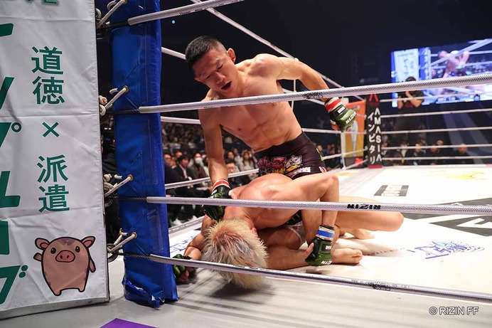 【RIZIN.45】堀口恭司、神龍誠との寝技対決を制し“クソガキ退治”　タイトル獲得＆元RIZINガールへの公開プロポーズも成功