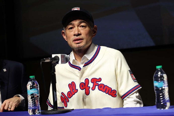 【MLB】「先輩方には及ばない」イチロー氏、殿堂博物館で謙虚に語るも……　米メディアは功績を激賞「野球選手以上の存在、大陸と大陸をつなぐ男」