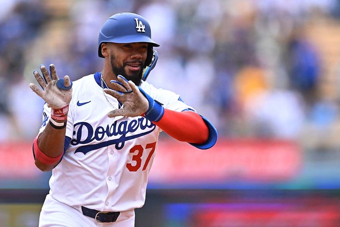 【MLB】パヘス覚醒を支えたのは……兄貴分テオスカーのアドバイス　「必要なことを見抜く」打撃コーチも頼りにする指導力を発揮