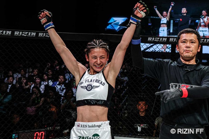 【RIZIN】ケイト・ロータス、韓国代表シン・ユリを制し悲願の初白星　「倒せる選手になって戻ってくる」と笑顔で宣言