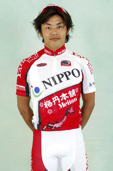 　5月5日にオランダでロンド・ファン・オーベルアイセルが開催され、NIPPO・梅丹の宮澤崇史（29）が大集団のゴール勝負で2位に入った。優勝はオランダのマルコ・ボス（ヨーピエルス）。以下はチームからのレポート。