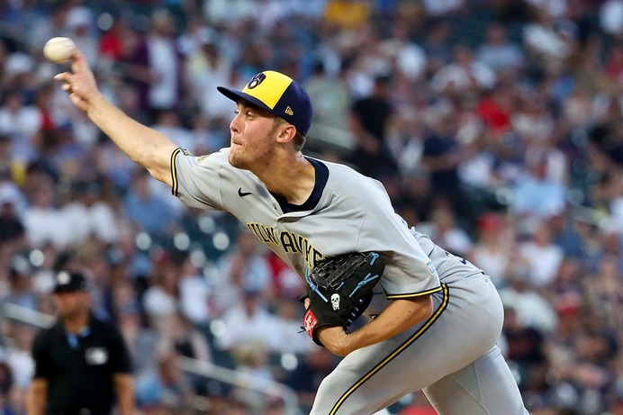 【MLB】驚愕の100マイル超え「89／216球」　ブルワーズ23歳怪物右腕、史上最少“デビュー5登板”でAS選出に涙「言葉が出ないよ……」