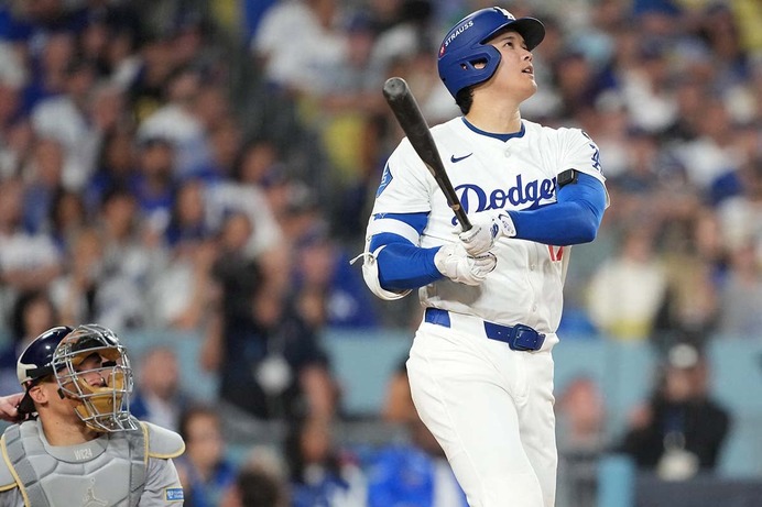 【MLB】もはや理解不能、大谷翔平が「1試合3発＆無失点10奪三振」でブルワーズ粉砕　地元メディアあ然「ビデオゲームそのもの」
