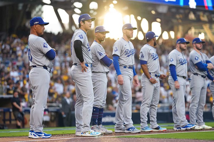 【MLB】「活躍の確定演出だ」大谷翔平、“2年連続WS制覇”に向けトロントへ出発　球団公式のアップした画像に反響「これは戦う顔をしている」