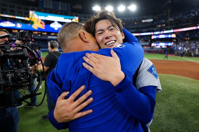 【MLB】ロバーツ監督、米トーク番組で山本由伸を称賛「メンタル面が異次元」　グラスノーは親族のチケット代に“900万円かかった”と明かす