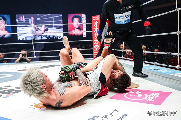 【RIZIN】BD戦士・ジョリー、芦澤竜誠を25秒“アームバー葬”　師匠・安保瑠輝也も感極まる