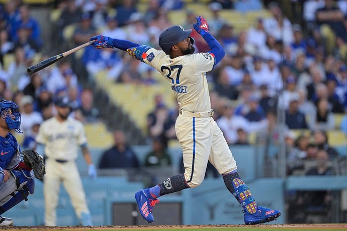 【MLB】ド軍の会心勝利を公式が称賛　決勝弾のテオスカーは「毎回大量得点を狙う」　ロバーツ監督は「素晴らしい」と先発陣に高評価