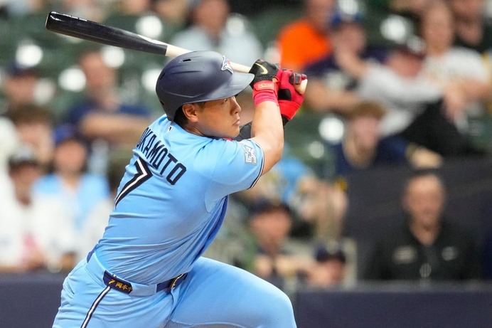 【MLB】“2戦連続決勝打”岡本和真に見られた変化……米記者が指摘した「打席での立ち位置」　捕手寄り、ベース寄りへと調整
