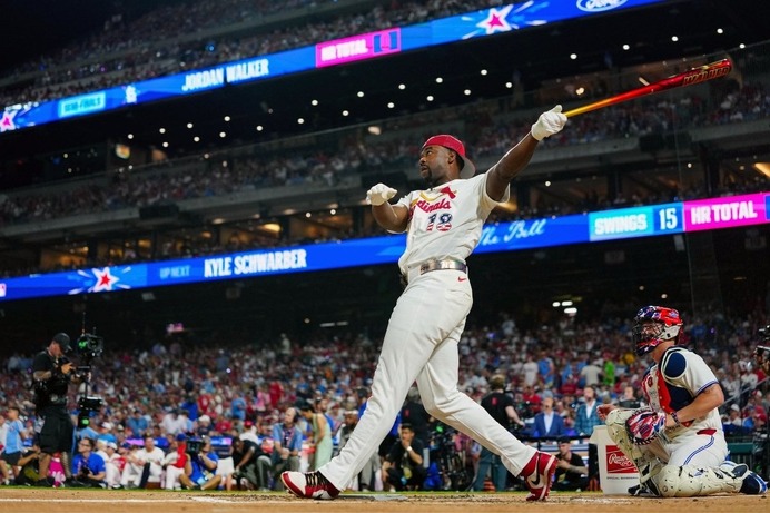 【MLB】ホームランダービーは24歳ウォーカーが初優勝、フィリーズファンのブーイング背にシュワーバーと対戦　“最終スイング4連発”で逆転勝利