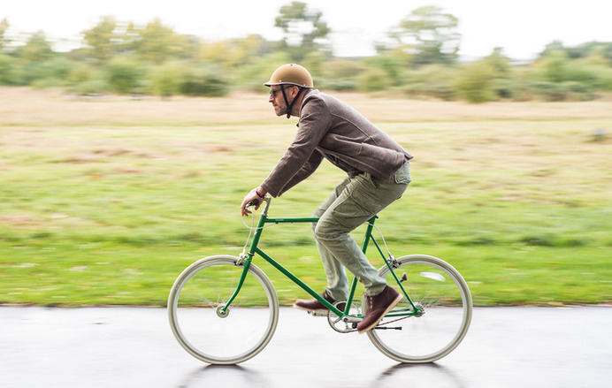 街乗りのためのおしゃれヘルメット 英ロンドン 3枚目の写真 画像 Cycle やわらかスポーツ情報サイト